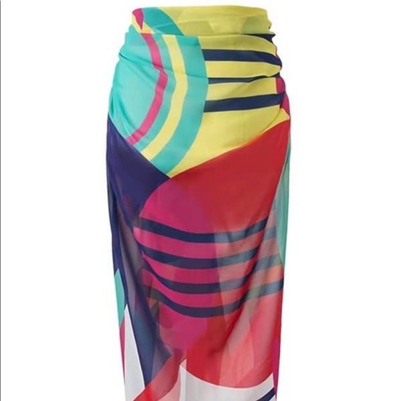 Multi-color Geo Pattern Sarong - Picture 2 of 2